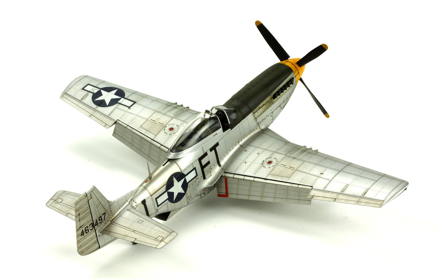 Meng Model LS-009 1/48 North American P-51D Mustang Fighter “Yellow Nose” 