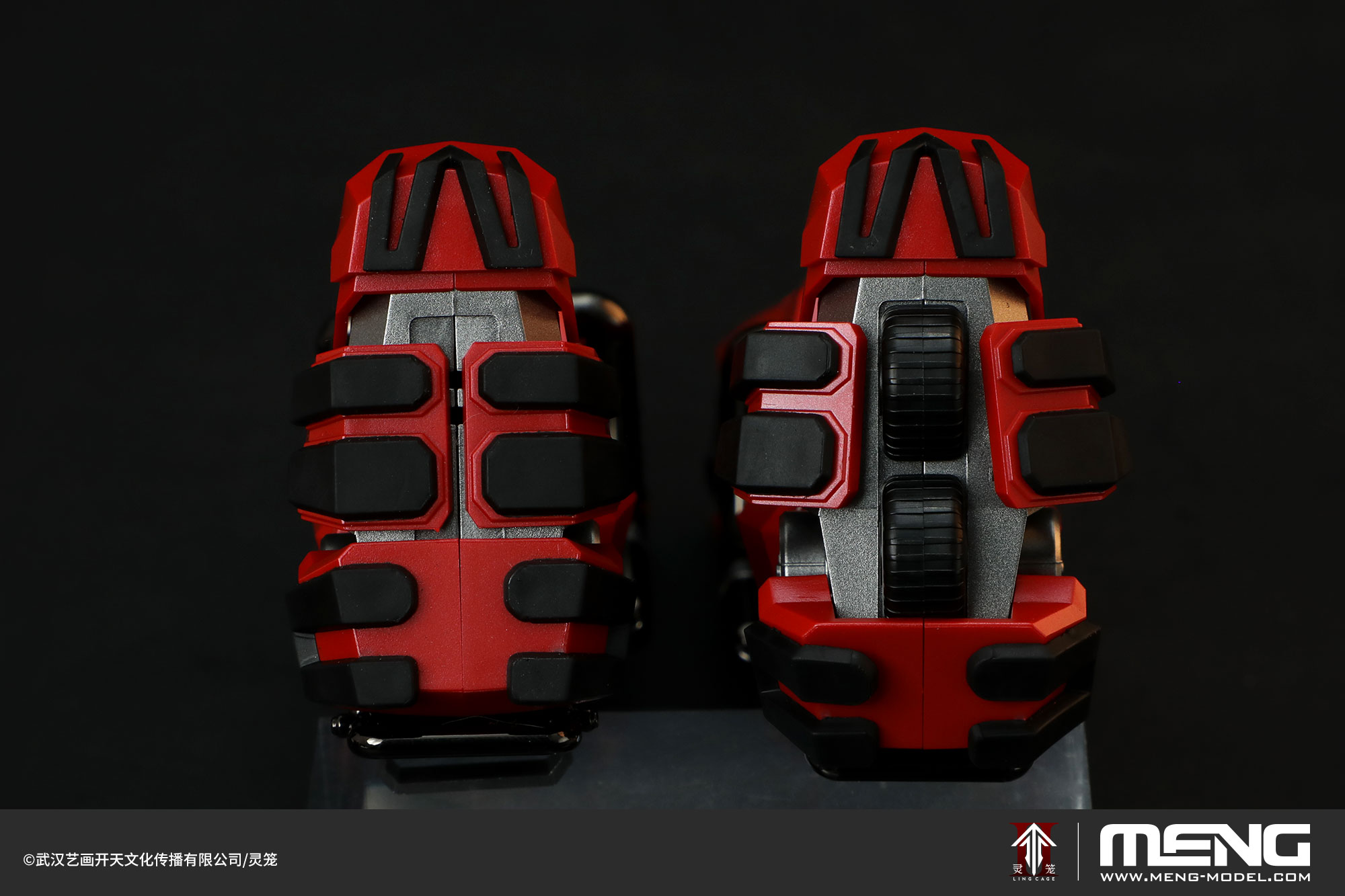 MECHA-009_06.jpg